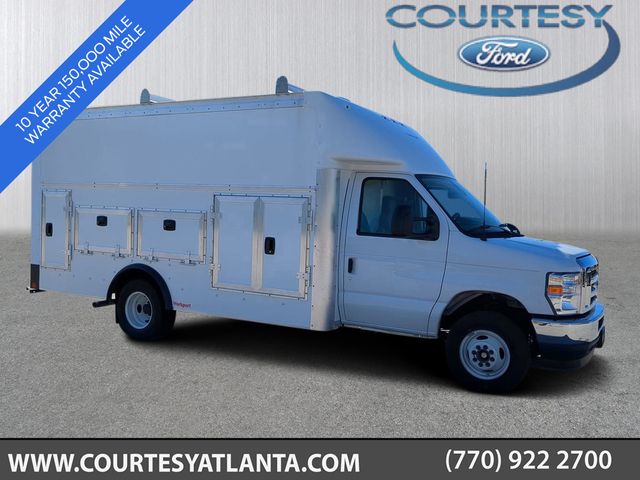 2024 Ford E-450SD Base