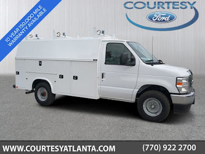 2025 Ford E-350SD