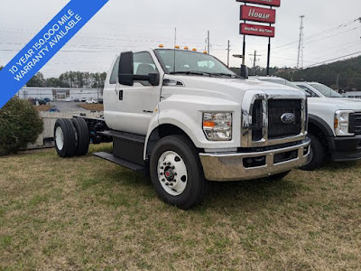 2025 Ford F-750SD