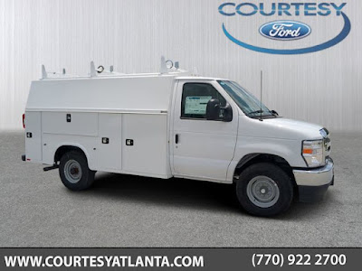 2026 Ford E-350SD