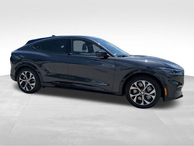 2022 Ford Mustang Mach-E