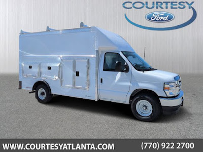2025 Ford E-350SD