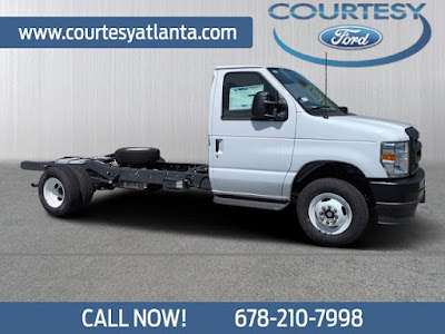 2026 Ford E-450SD
