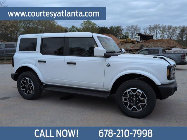 2026 Ford Bronco Outer Banks