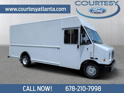 2027 Ford E-450SD
