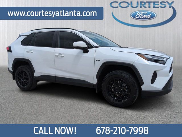2024 Toyota RAV4 XLE