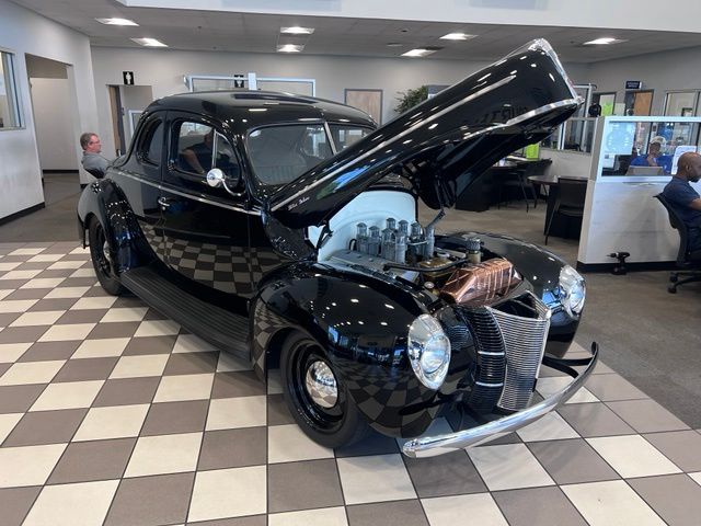 1940 Ford BUSINESS COUPE