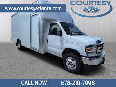 2027 Ford E-450SD