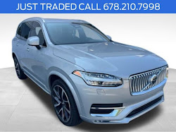 2023 Volvo XC90 B5 Plus