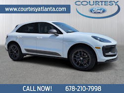 2023 Porsche Macan T