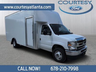 2027 Ford E-450SD